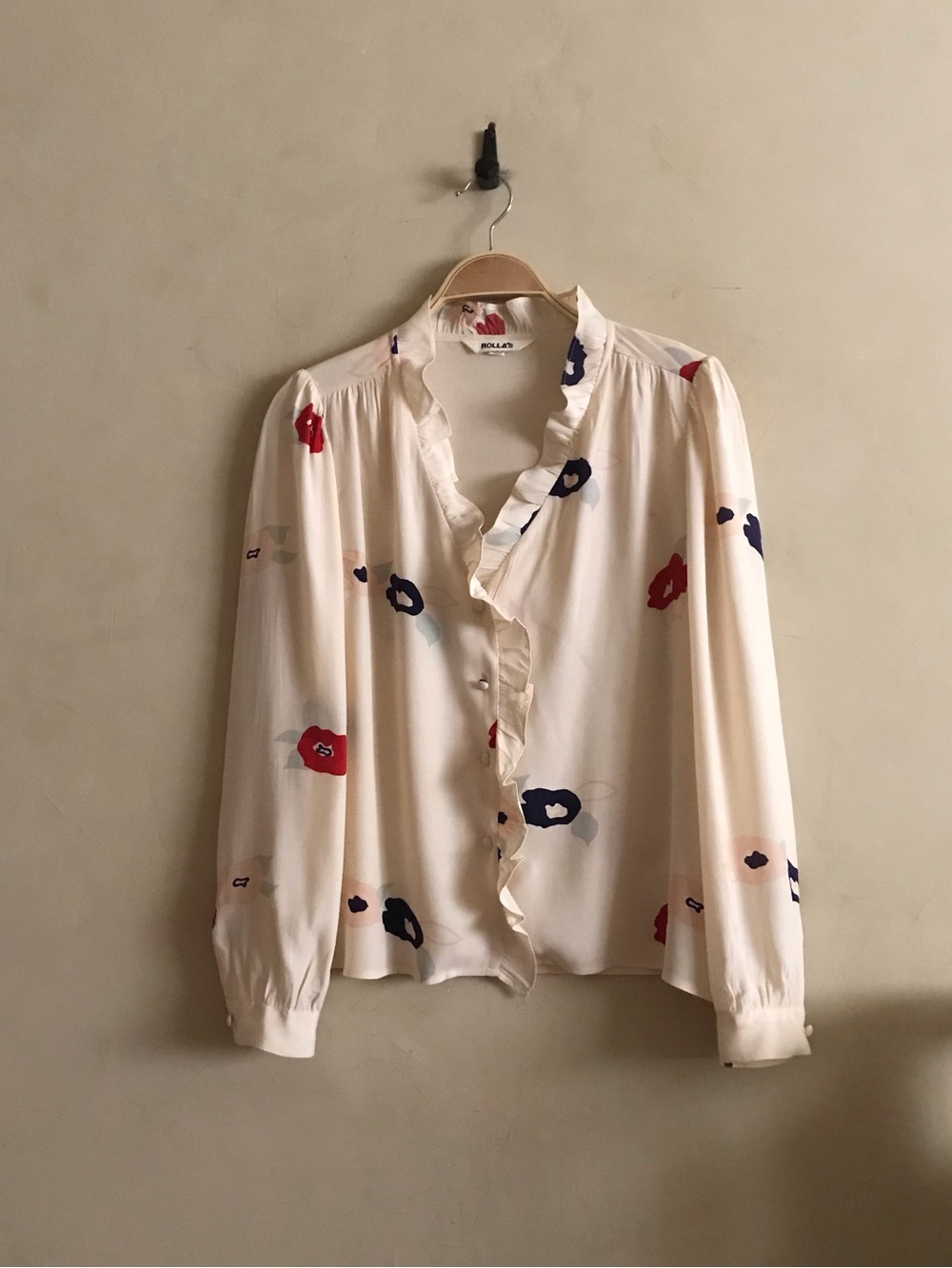 ROLLA'S Cream Ruffle-Front Floral Blouse with Red & Navy Print
